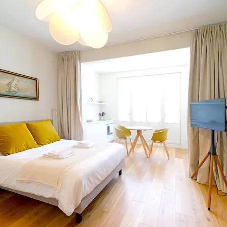 Adele, Vue Mer, Sauna Et *