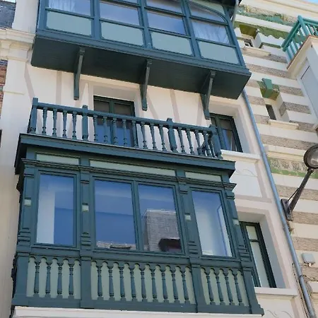 Adele, Vue Mer, Sauna Et *